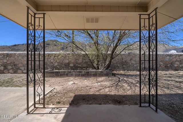 2601 JEFFERSON Avenue, El Paso, TX 79930