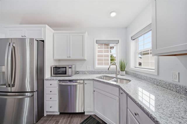 4015 Eastbridge Circle, Stockbridge, MI 49285