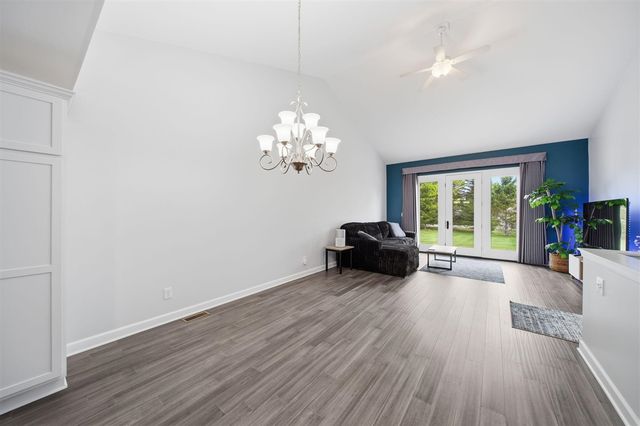 4015 Eastbridge Circle, Stockbridge, MI 49285