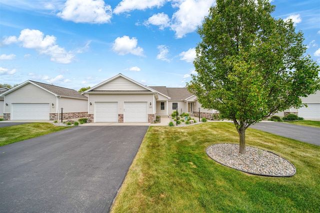 4015 Eastbridge Circle, Stockbridge, MI 49285