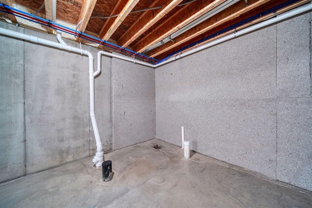 4015 Eastbridge Circle, Stockbridge, MI 49285
