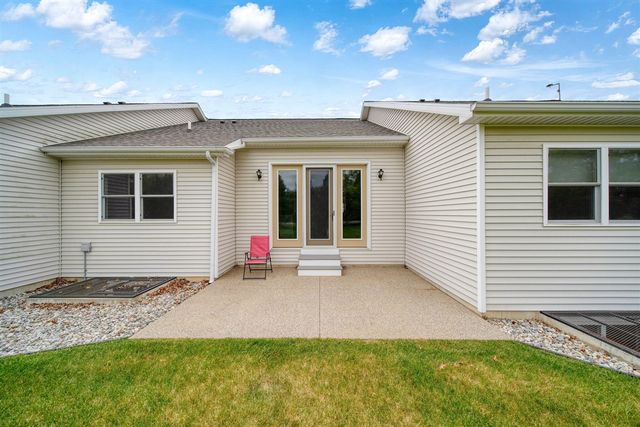 4015 Eastbridge Circle, Stockbridge, MI 49285