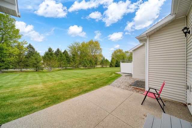 4015 Eastbridge Circle, Stockbridge, MI 49285