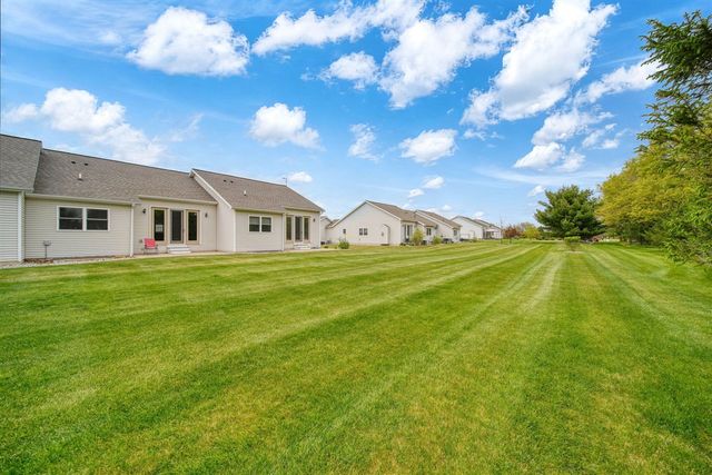 4015 Eastbridge Circle, Stockbridge, MI 49285