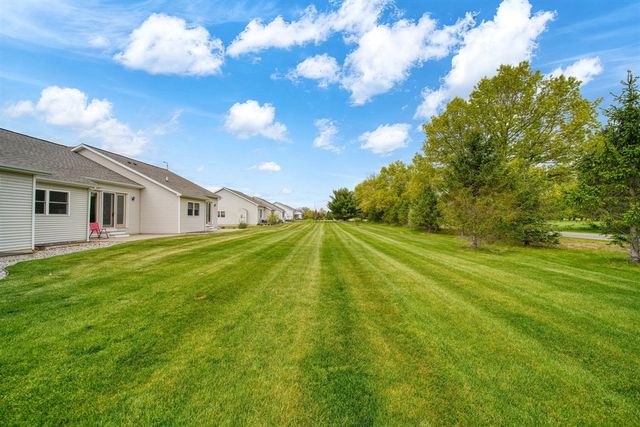 4015 Eastbridge Circle, Stockbridge, MI 49285