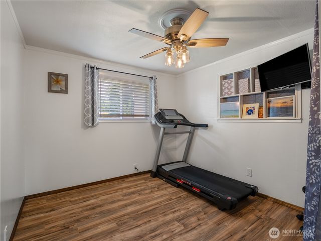 33620 45th Avenue Ct E, Eatonville, WA 98328