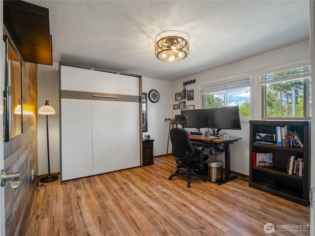 33620 45th Avenue Ct E, Eatonville, WA 98328