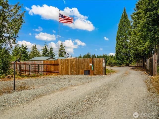 33620 45th Avenue Ct E, Eatonville, WA 98328