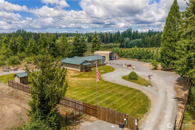 33620 45th Avenue Ct E, Eatonville, WA 98328