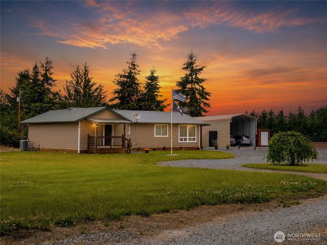 33620 45th Avenue Ct E, Eatonville, WA 98328