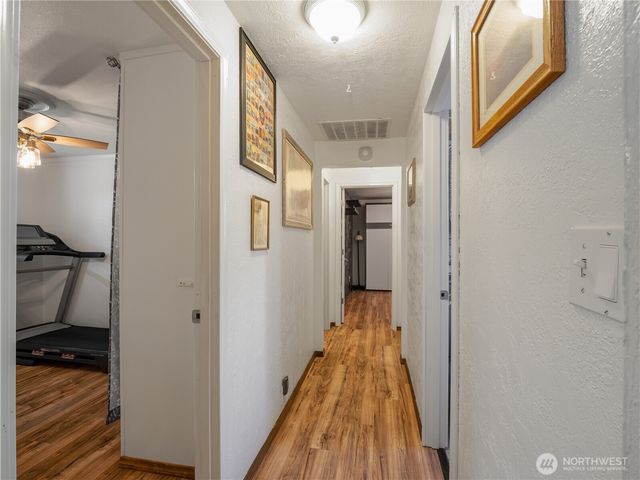 33620 45th Avenue Ct E, Eatonville, WA 98328