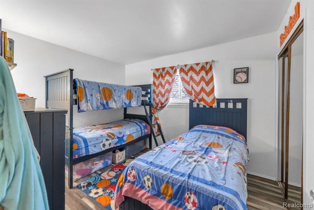 36106 Canyon Drive, Westland, MI 48186
