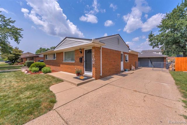 36106 Canyon Drive, Westland, MI 48186