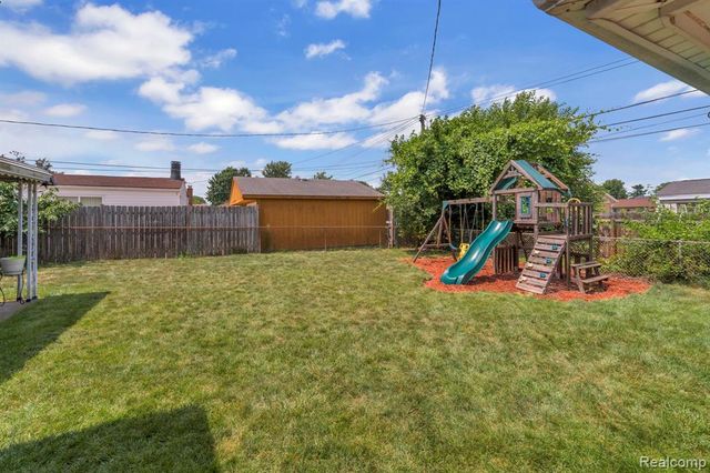 36106 Canyon Drive, Westland, MI 48186