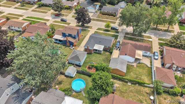 36106 Canyon Drive, Westland, MI 48186
