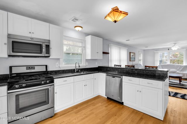 160 Twilight Avenue, Keansburg, NJ 07734