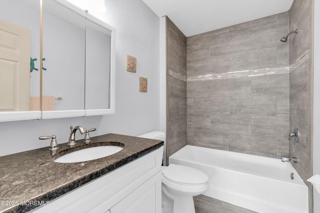 160 Twilight Avenue, Keansburg, NJ 07734