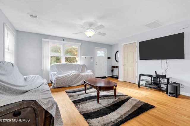 160 Twilight Avenue, Keansburg, NJ 07734