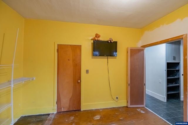 1030 21st St NE, Salem, OR 97301