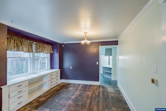 1030 21st St NE, Salem, OR 97301