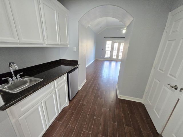 8020 Pagosa Springs Drive, Houston, TX 77040