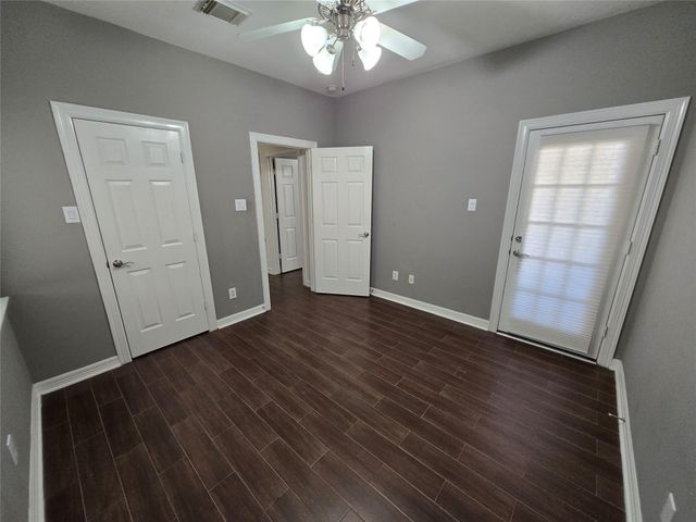 8020 Pagosa Springs Drive, Houston, TX 77040