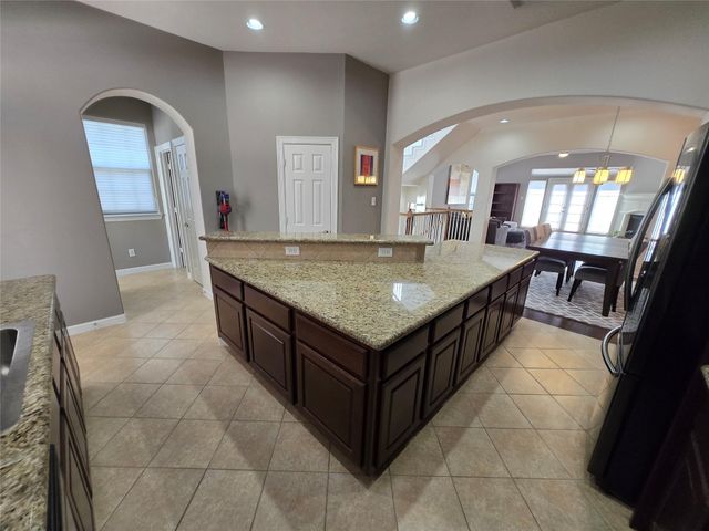 8020 Pagosa Springs Drive, Houston, TX 77040