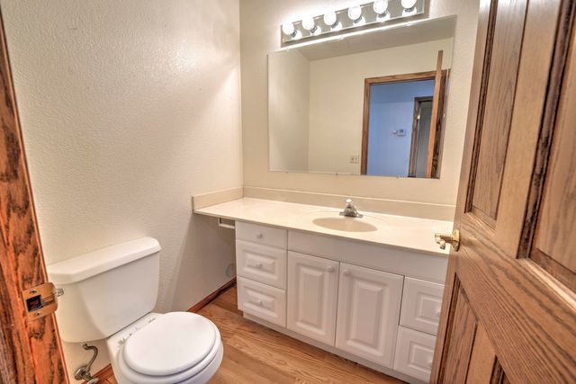 1413 Golden Valley Lane, Minot, ND 58703