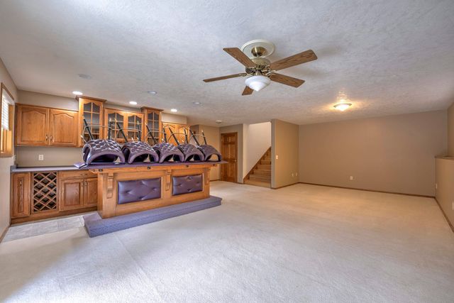 1413 Golden Valley Lane, Minot, ND 58703
