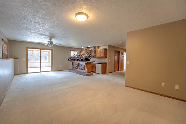 1413 Golden Valley Lane, Minot, ND 58703