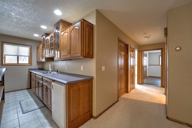 1413 Golden Valley Lane, Minot, ND 58703