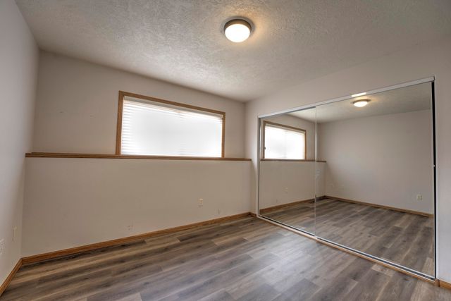 1413 Golden Valley Lane, Minot, ND 58703