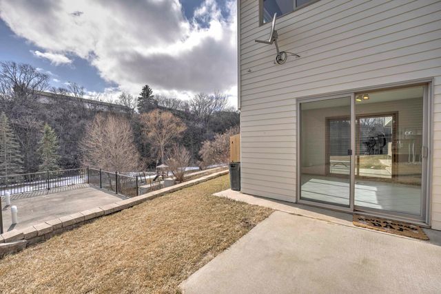 1413 Golden Valley Lane, Minot, ND 58703