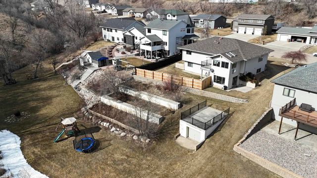 1413 Golden Valley Lane, Minot, ND 58703