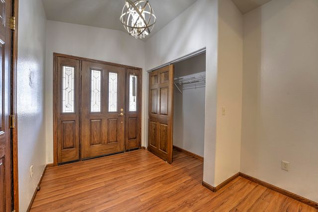 1413 Golden Valley Lane, Minot, ND 58703