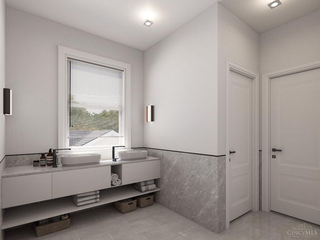 805 Halesworth Drive, Forest Park, OH 45240