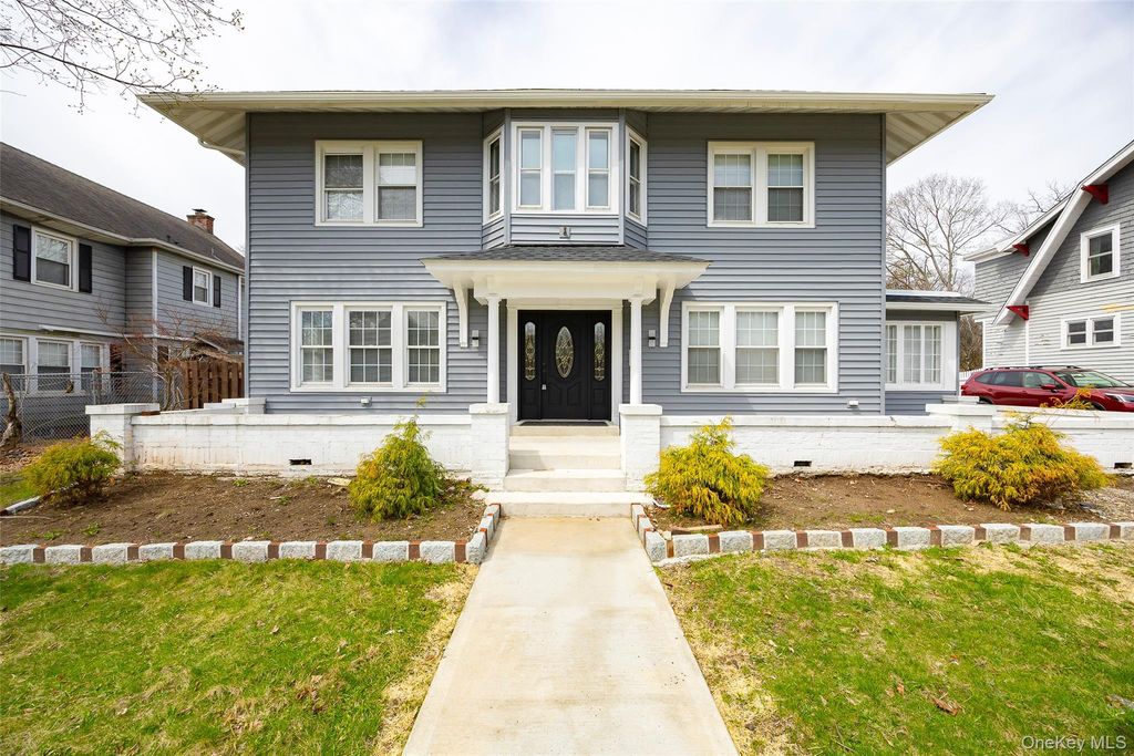 67 S Grand Avenue, Poughkeepsie, NY 12603
