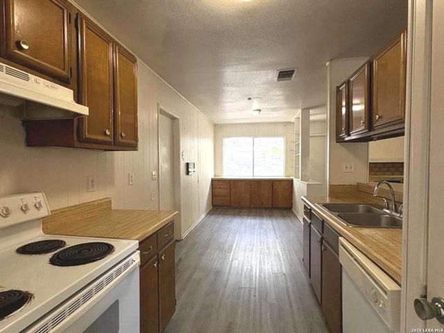 4319 LAS CRUCES ST, San Antonio, TX 78233