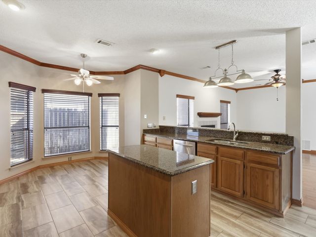 2600 Bowie Drive, Mesquite, TX 75181