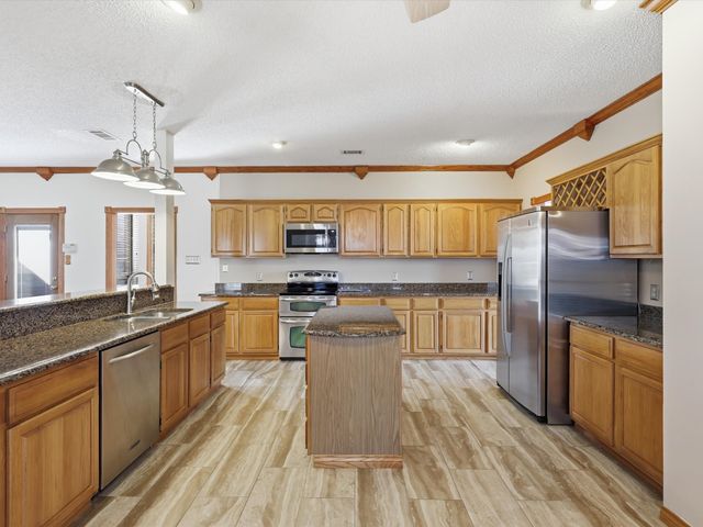 2600 Bowie Drive, Mesquite, TX 75181