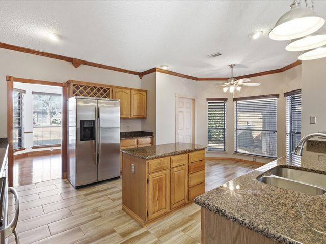 2600 Bowie Drive, Mesquite, TX 75181