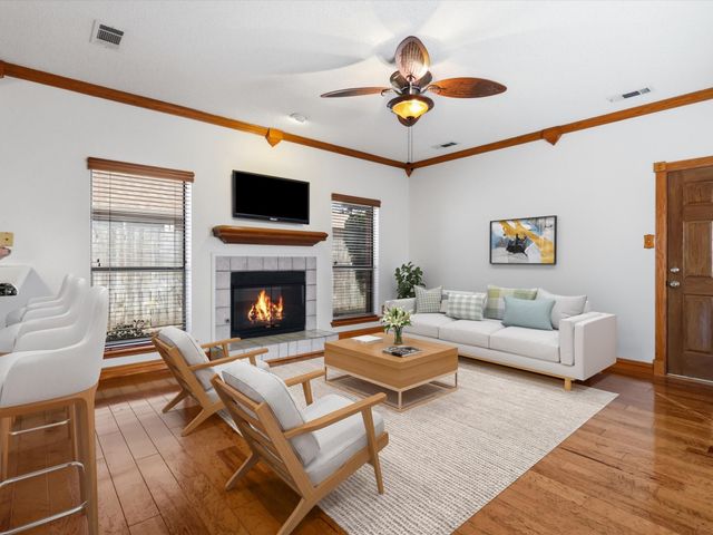 2600 Bowie Drive, Mesquite, TX 75181