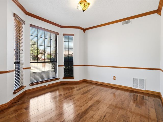 2600 Bowie Drive, Mesquite, TX 75181