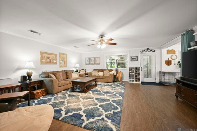 7566 Kingsley Dr, Denham Springs, LA 70706