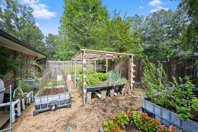 7566 Kingsley Dr, Denham Springs, LA 70706