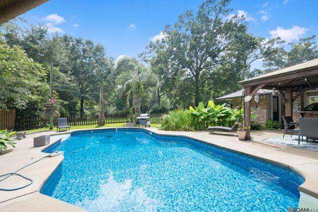 7566 Kingsley Dr, Denham Springs, LA 70706