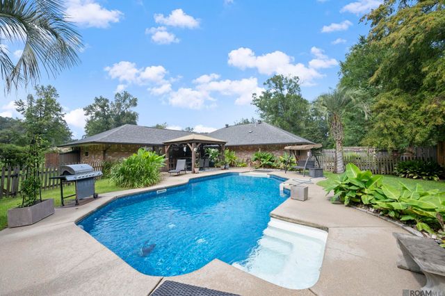 7566 Kingsley Dr, Denham Springs, LA 70706