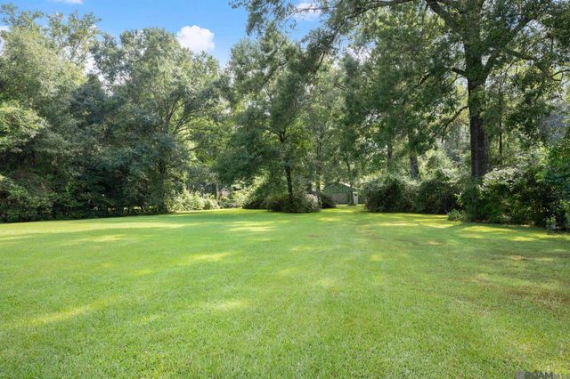 7566 Kingsley Dr, Denham Springs, LA 70706