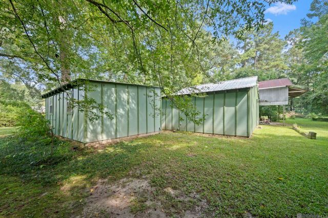 7566 Kingsley Dr, Denham Springs, LA 70706