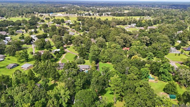 7566 Kingsley Dr, Denham Springs, LA 70706